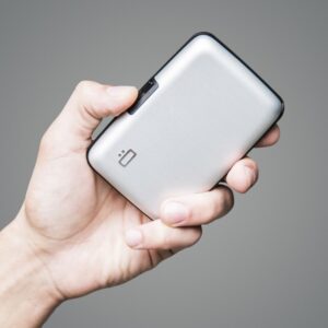 Stockholm V1 kaardihoidja